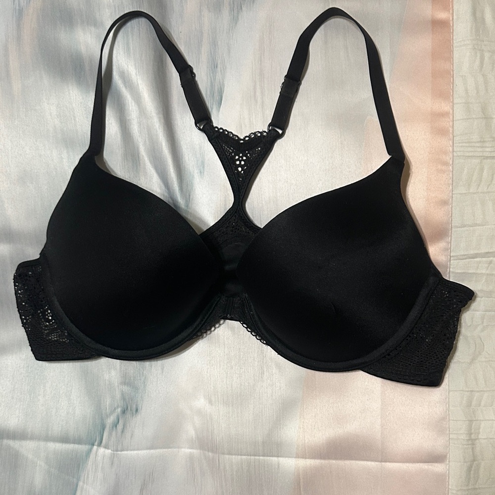 Elegant Black Maidenform Lace Bra